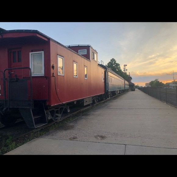 Meet your Posher - Picture 1 of 1